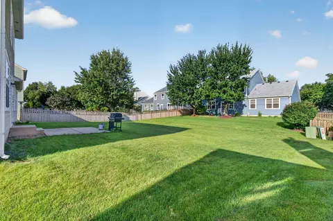 Exterior - 3020 Chalkstone Ave, Elgin, IL 60124 photo 6 of 8