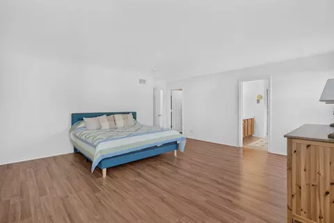 Bedroom - 3020 Chalkstone Ave, Elgin, IL 60124 photo 3 of 8
