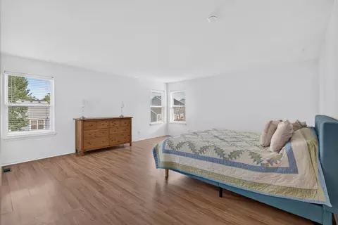 Bedroom - 3020 Chalkstone Ave, Elgin, IL 60124 photo 2 of 8
