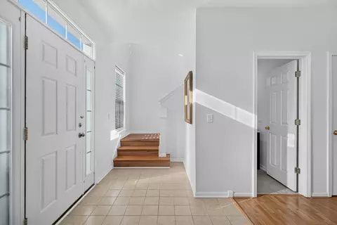 Entry Way - 3020 Chalkstone Ave, Elgin, IL 60124 photo 1 of 5