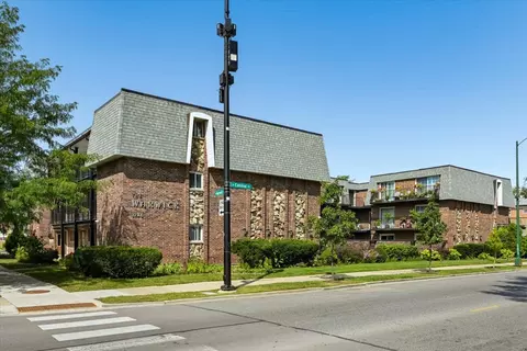3746 N Central Ave #3E, Chicago, IL 60634