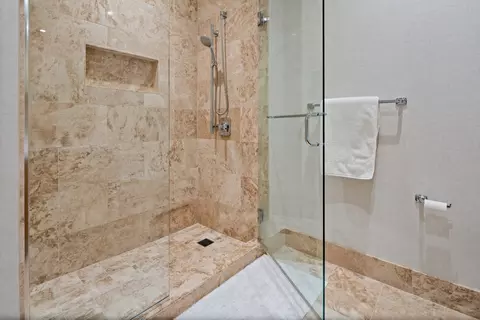 Bath - 363 E Wacker Dr #1906, Chicago, IL 60601 photo 5 of 5