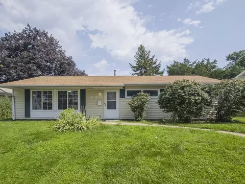 2509 Kelling St, Davenport, IA 52804