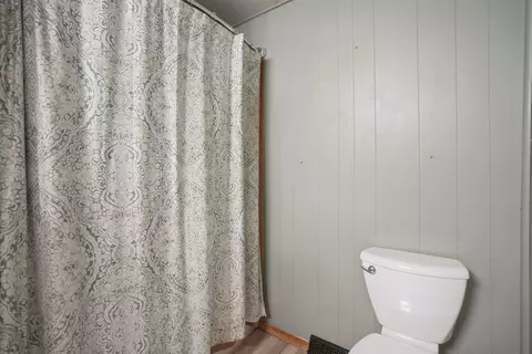 Bath - 4491 Bishop Rd, Prophetstown, IL 61277 photo 3 of 3