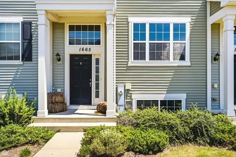 Exterior - 1665 Windward Dr, Pingree Grove, IL 60140 photo 1 of 2