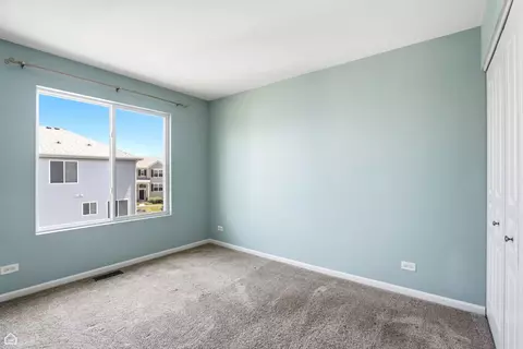 Bedroom - 1665 Windward Dr, Pingree Grove, IL 60140 photo 3 of 3