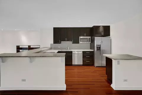 Kitchen - 40 E 9th St #1809, Chicago, IL 60605 photo 1 of 2