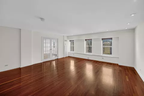 Living - 40 E 9th St #1809, Chicago, IL 60605 photo 5 of 7