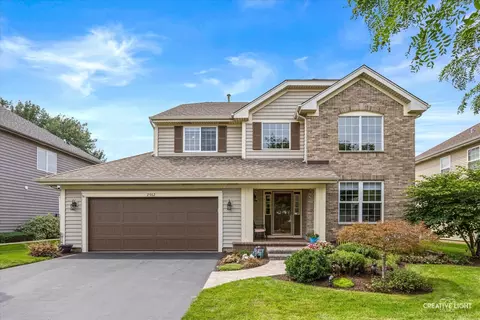 2562 N Jade Ave, Arlington Heights, IL 60004