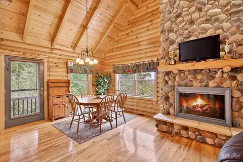 Dining - 1334 Hillside Vw, Algonquin, IL 60102 photo 1 of 1