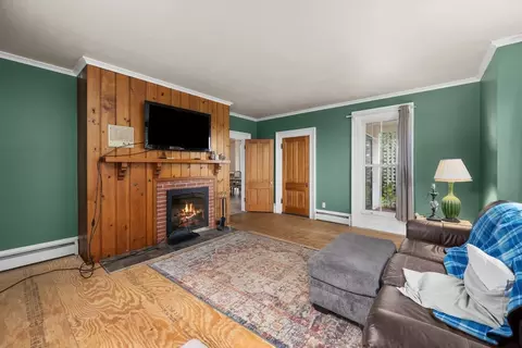 Living - 10274 E 1900th St, Cambridge, IL 61238 photo 4 of 6