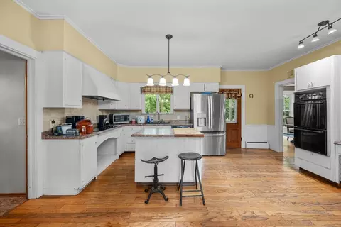 Kitchen - 10274 E 1900th St, Cambridge, IL 61238 photo 2 of 5