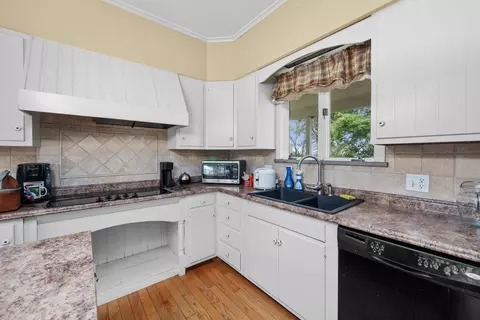 Kitchen - 10274 E 1900th St, Cambridge, IL 61238 photo 4 of 5