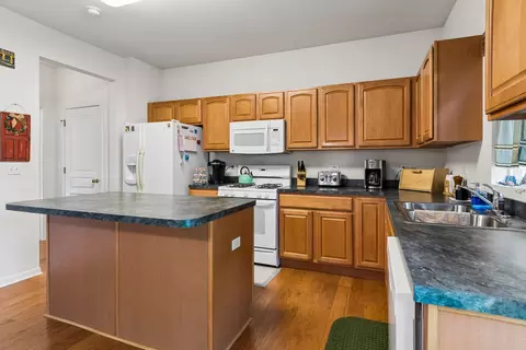 Kitchen - Undisclosed, Plainfield, IL 60585 photo 3 of 3