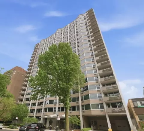 555 W Cornelia Ave #1308, Chicago, IL 60657