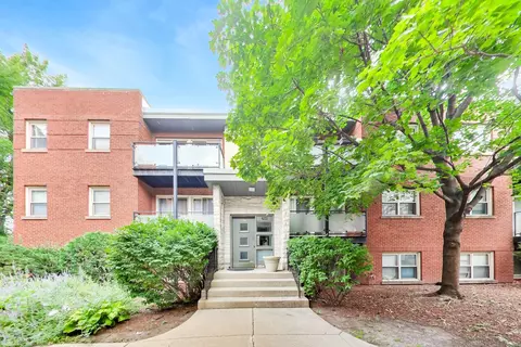 7533 N Damen Ave #R1, Chicago, IL 60645