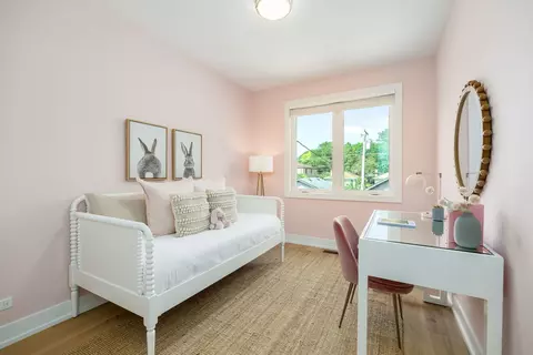 Bedroom - 1118 Pitner Ave, Evanston, IL 60202 photo 3 of 5