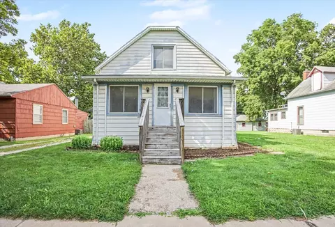 413 E Howard St, Pontiac, IL 61764