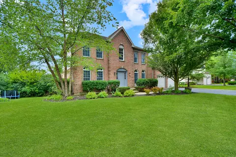 88 Open Pkwy S, Hawthorn Woods, IL 60047
