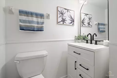 Bath - 24847 W Burdick Rd, Plainfield, IL 60585 photo 1 of 5
