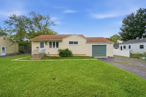 2123 N Mcaree Rd, Waukegan, IL 60087