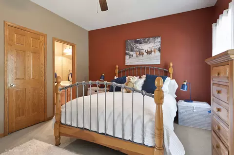 Bedroom - 413 Edgewater Dr, Morris, IL 60450 photo 5 of 6