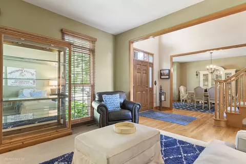 Entry Way - 413 Edgewater Dr, Morris, IL 60450 photo 1 of 4