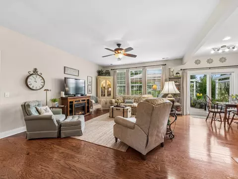 Living - 2751 Beacon Point Cir, Elgin, IL 60124 photo 1 of 3