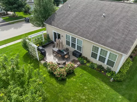 Other - 2751 Beacon Point Cir, Elgin, IL 60124 photo 1 of 7