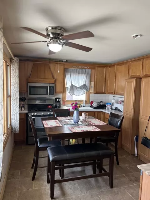 22 Arrowhead Dr, Thornton, IL 60476 photo 3