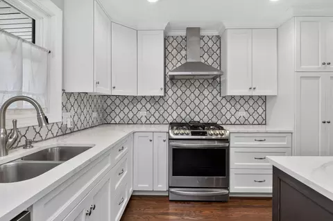 Kitchen - 24021 W Union St, Plainfield, IL 60544 photo 2 of 5