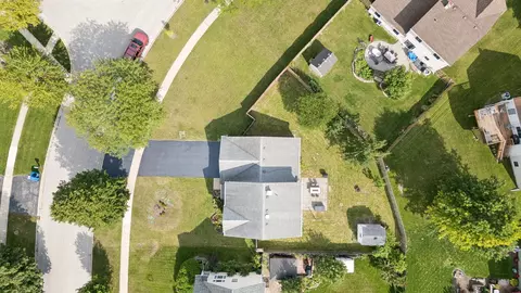 View/Area - 556 Foxford Rd, Bartlett, IL 60103 photo 5 of 8