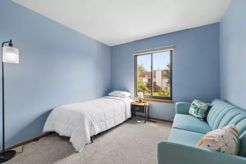 Bedroom - 556 Foxford Rd, Bartlett, IL 60103 photo 3 of 4