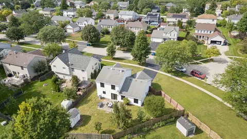View/Area - 556 Foxford Rd, Bartlett, IL 60103 photo 1 of 8