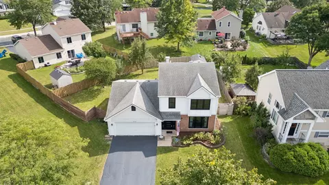 View/Area - 556 Foxford Rd, Bartlett, IL 60103 photo 3 of 8