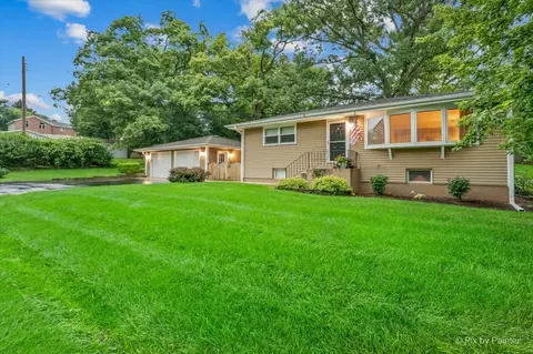Other - 12 Oak Dr, Oakwood Hills, IL 60013 photo 2 of 9