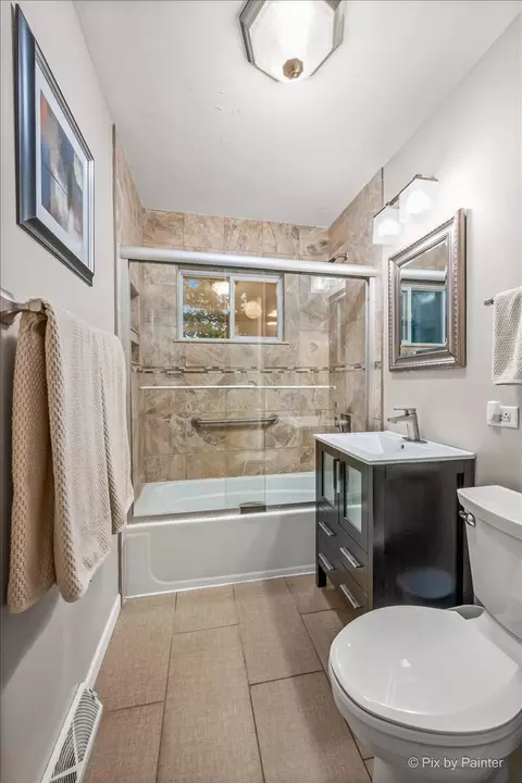 Bath - 12 Oak Dr, Oakwood Hills, IL 60013 photo 1 of 1