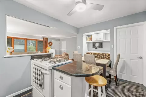 Kitchen - 12 Oak Dr, Oakwood Hills, IL 60013 photo 2 of 3