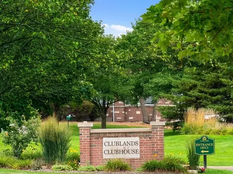 View/Area - 1806 Crestview Dr, Plainfield, IL 60586 photo 2 of 2