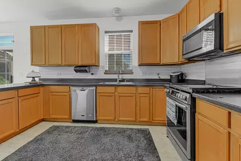 Kitchen - 1806 Crestview Dr, Plainfield, IL 60586 photo 2 of 3