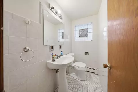 Bath - 7426 W 62nd Pl, Summit, IL 60501 photo 3 of 3
