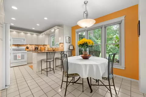 Kitchen - 1513 Acorn Ct, Wheeling, IL 60090 photo 1 of 4