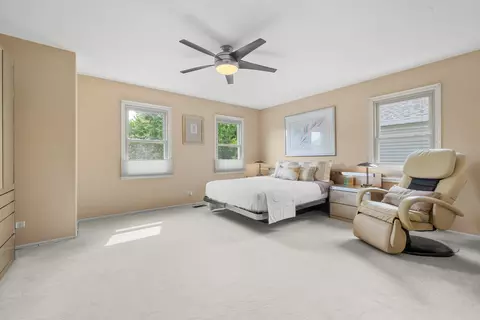 Bedroom - 1513 Acorn Ct, Wheeling, IL 60090 photo 2 of 5