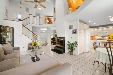 Living - 1513 Acorn Ct, Wheeling, IL 60090 photo 1 of 6