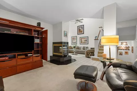 Living - 1513 Acorn Ct, Wheeling, IL 60090 photo 4 of 6