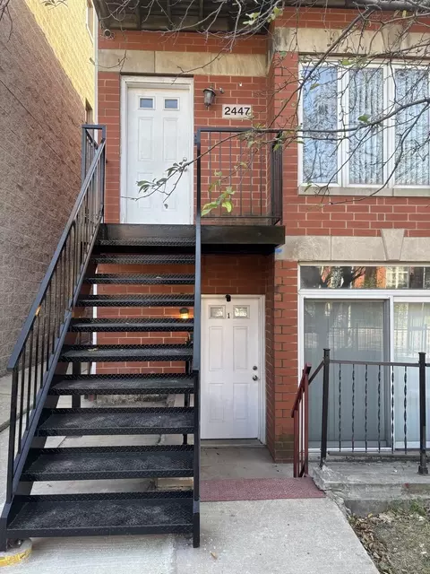 2447 W Polk St, Chicago, IL 60612