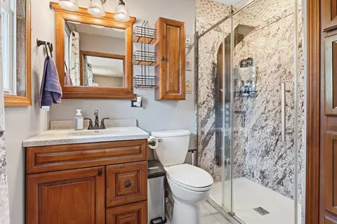 Bath - 711 Miller St, Beecher, IL 60401 photo 1 of 2