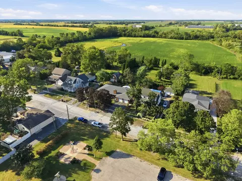 View/Area - 711 Miller St, Beecher, IL 60401 photo 1 of 8