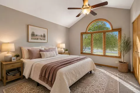 Bedroom - 611 Edgewater Dr, Minooka, IL 60447 photo 3 of 4