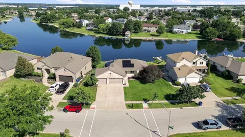View/Area - 611 Edgewater Dr, Minooka, IL 60447 photo 8 of 9